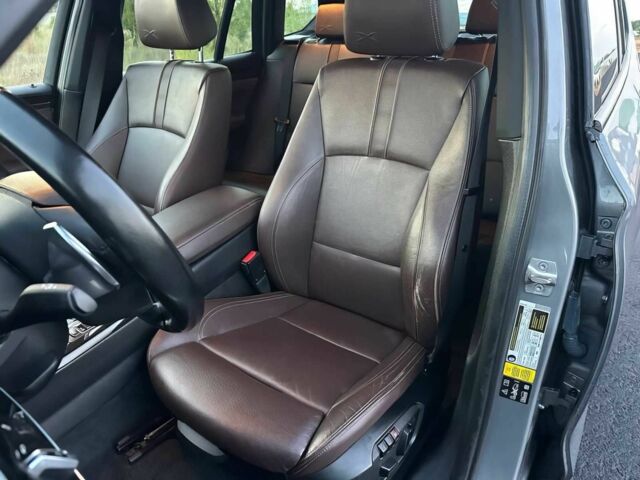 Серый БМВ Х3, объемом двигателя 2 л и пробегом 70 тыс. км за 4000 $, фото 8 на Automoto.ua