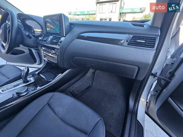 Серый БМВ Х3, объемом двигателя 2 л и пробегом 196 тыс. км за 16400 $, фото 85 на Automoto.ua