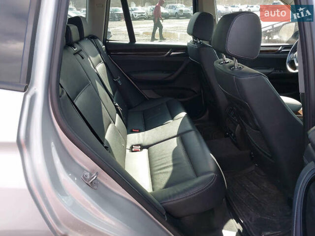 Серый БМВ Х3, объемом двигателя 2 л и пробегом 120 тыс. км за 4200 $, фото 8 на Automoto.ua