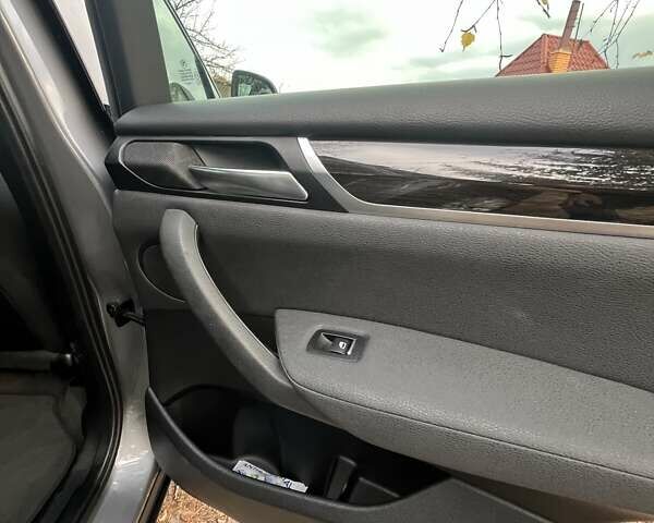 Серый БМВ Х3, объемом двигателя 2 л и пробегом 205 тыс. км за 19500 $, фото 61 на Automoto.ua