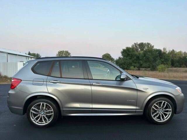 Серый БМВ Х3, объемом двигателя 2 л и пробегом 70 тыс. км за 4000 $, фото 6 на Automoto.ua