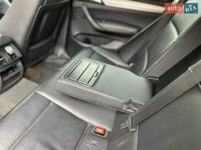 Серый БМВ Х3, объемом двигателя 3 л и пробегом 158 тыс. км за 19990 $, фото 31 на Automoto.ua