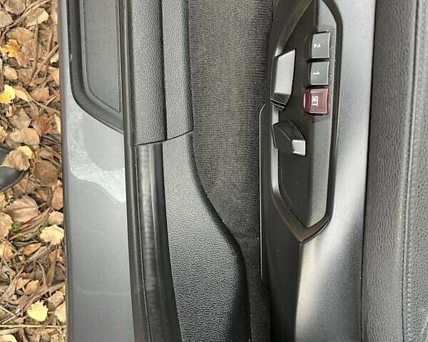 Серый БМВ Х3, объемом двигателя 2 л и пробегом 205 тыс. км за 19500 $, фото 46 на Automoto.ua