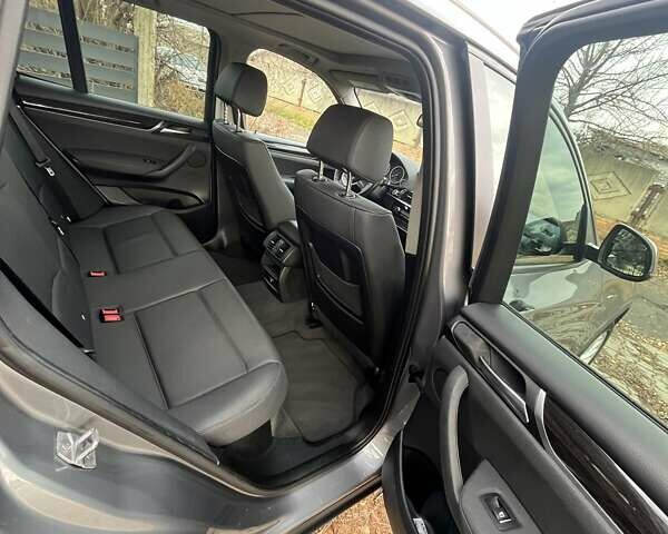 Серый БМВ Х3, объемом двигателя 2 л и пробегом 205 тыс. км за 19500 $, фото 57 на Automoto.ua