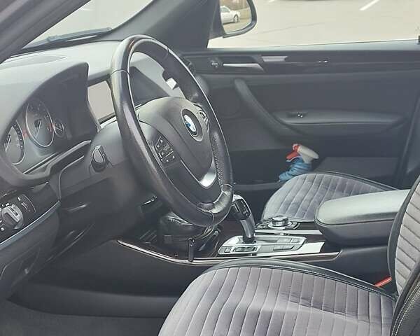 Сірий БМВ Х3, об'ємом двигуна 2 л та пробігом 138 тис. км за 26100 $, фото 10 на Automoto.ua