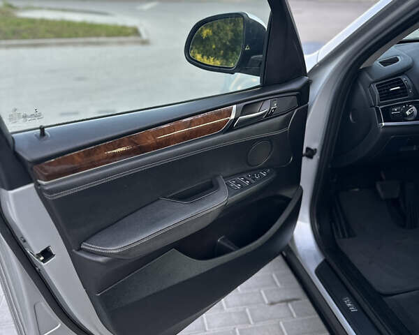 Сірий БМВ Х3, об'ємом двигуна 2 л та пробігом 131 тис. км за 14900 $, фото 17 на Automoto.ua