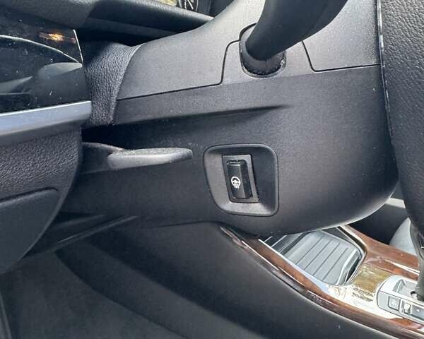 Серый БМВ Х3, объемом двигателя 2 л и пробегом 80 тыс. км за 18500 $, фото 10 на Automoto.ua
