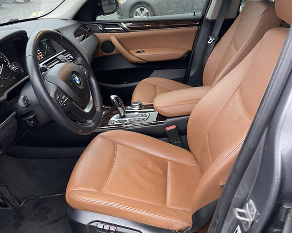 Серый БМВ Х3, объемом двигателя 2 л и пробегом 175 тыс. км за 14999 $, фото 14 на Automoto.ua