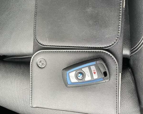 Серый БМВ Х3, объемом двигателя 2 л и пробегом 241 тыс. км за 16000 $, фото 45 на Automoto.ua