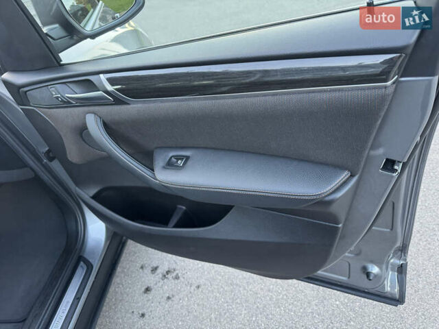 Серый БМВ Х3, объемом двигателя 2 л и пробегом 107 тыс. км за 23000 $, фото 15 на Automoto.ua