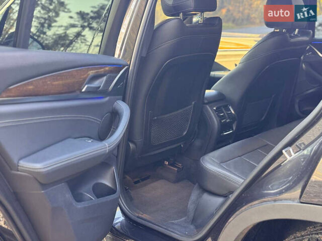 Сірий БМВ Х3, об'ємом двигуна 2 л та пробігом 164 тис. км за 25900 $, фото 79 на Automoto.ua