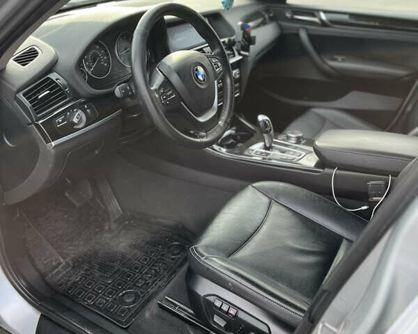 Серый БМВ Х3, объемом двигателя 2 л и пробегом 121 тыс. км за 18500 $, фото 14 на Automoto.ua