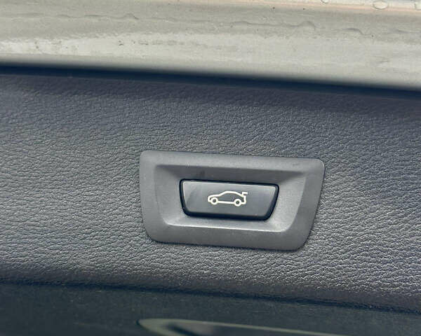 Серый БМВ Х3, объемом двигателя 2 л и пробегом 187 тыс. км за 15500 $, фото 18 на Automoto.ua