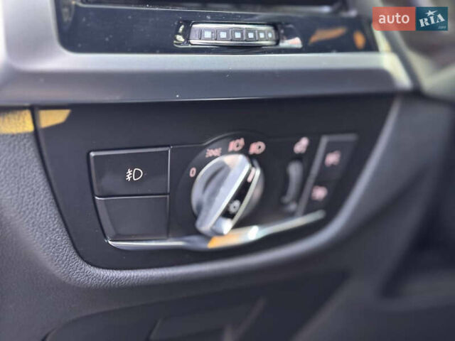 Сірий БМВ Х3, об'ємом двигуна 2 л та пробігом 164 тис. км за 25900 $, фото 70 на Automoto.ua