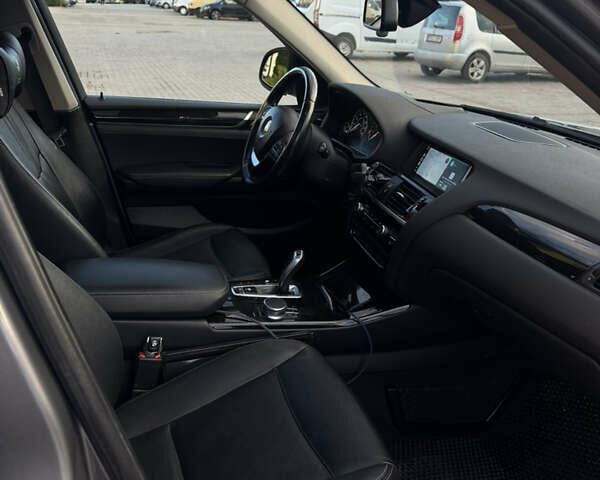 Серый БМВ Х3, объемом двигателя 2 л и пробегом 170 тыс. км за 18500 $, фото 24 на Automoto.ua