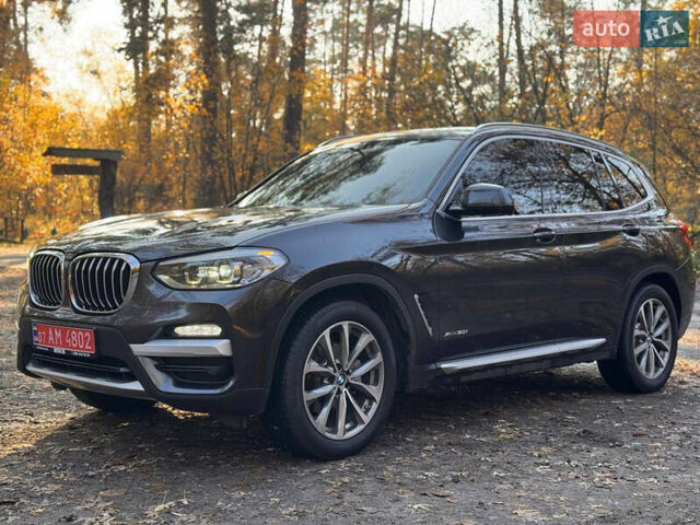 Сірий БМВ Х3, об'ємом двигуна 2 л та пробігом 164 тис. км за 25900 $, фото 9 на Automoto.ua