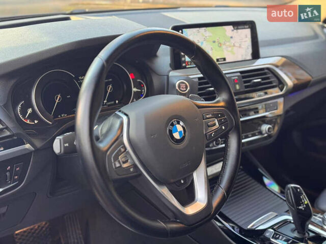 Сірий БМВ Х3, об'ємом двигуна 2 л та пробігом 164 тис. км за 25900 $, фото 47 на Automoto.ua