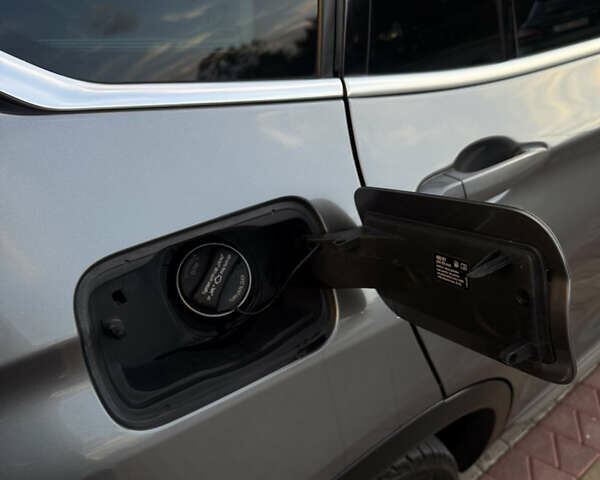 Серый БМВ Х3, объемом двигателя 2 л и пробегом 170 тыс. км за 18500 $, фото 66 на Automoto.ua