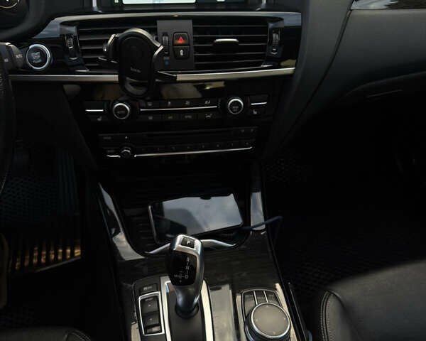 Серый БМВ Х3, объемом двигателя 2 л и пробегом 170 тыс. км за 18500 $, фото 16 на Automoto.ua