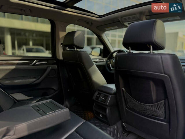 Сірий БМВ Х3, об'ємом двигуна 2 л та пробігом 186 тис. км за 13899 $, фото 17 на Automoto.ua