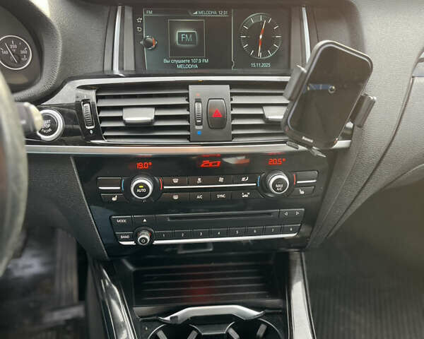 Серый БМВ Х3, объемом двигателя 2 л и пробегом 121 тыс. км за 18500 $, фото 17 на Automoto.ua