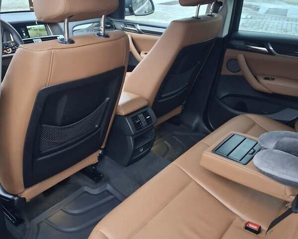 Серый БМВ Х3, объемом двигателя 2 л и пробегом 146 тыс. км за 16800 $, фото 5 на Automoto.ua