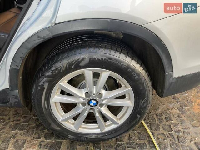 Серый БМВ Х3, объемом двигателя 2 л и пробегом 75 тыс. км за 15000 $, фото 10 на Automoto.ua