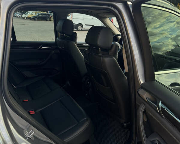 Серый БМВ Х3, объемом двигателя 2 л и пробегом 170 тыс. км за 18500 $, фото 20 на Automoto.ua