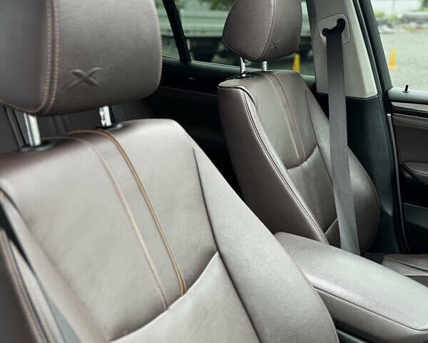 Сірий БМВ Х3, об'ємом двигуна 2 л та пробігом 160 тис. км за 16900 $, фото 10 на Automoto.ua