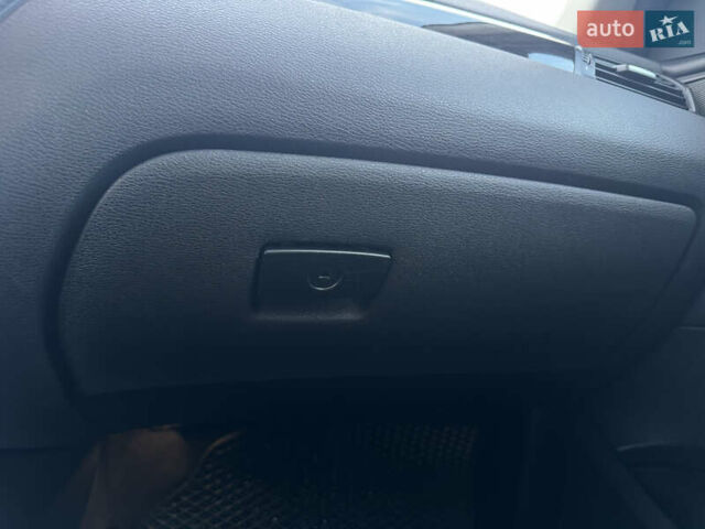 Серый БМВ Х3, объемом двигателя 2 л и пробегом 170 тыс. км за 18500 $, фото 56 на Automoto.ua