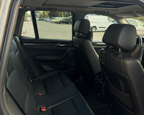 Серый БМВ Х3, объемом двигателя 2 л и пробегом 170 тыс. км за 18500 $, фото 21 на Automoto.ua