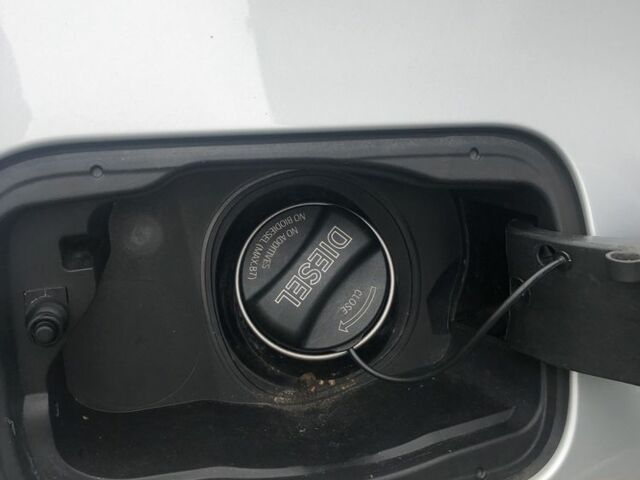 Серый БМВ Х3, объемом двигателя 3 л и пробегом 112 тыс. км за 10200 $, фото 14 на Automoto.ua