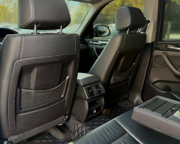 Сірий БМВ Х3, об'ємом двигуна 2 л та пробігом 186 тис. км за 13899 $, фото 12 на Automoto.ua