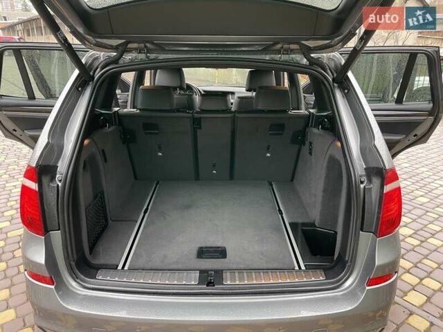 Серый БМВ Х3, объемом двигателя 2 л и пробегом 241 тыс. км за 16000 $, фото 27 на Automoto.ua