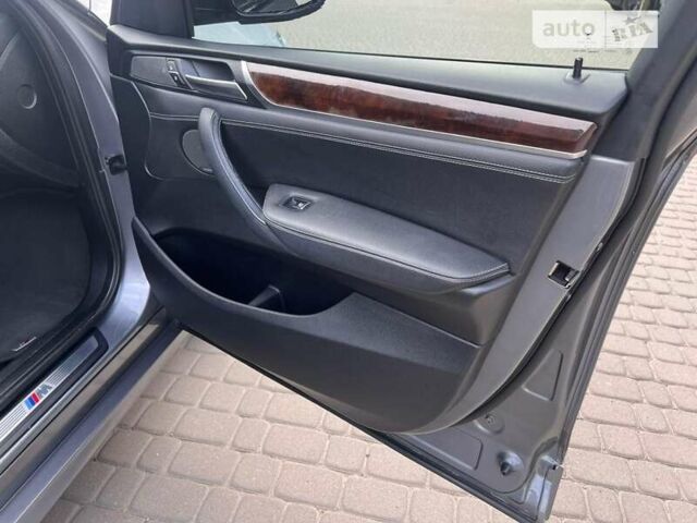 Сірий БМВ Х3, об'ємом двигуна 2 л та пробігом 98 тис. км за 17500 $, фото 19 на Automoto.ua