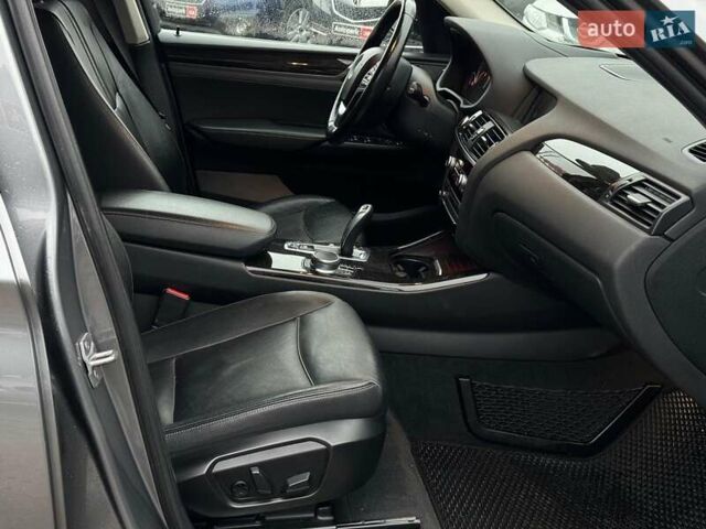 Сірий БМВ Х3, об'ємом двигуна 2 л та пробігом 170 тис. км за 18990 $, фото 27 на Automoto.ua