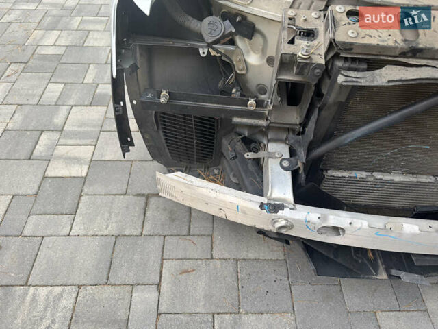 Серый БМВ Х3, объемом двигателя 2 л и пробегом 164 тыс. км за 10999 $, фото 11 на Automoto.ua