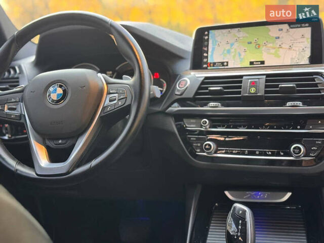 Сірий БМВ Х3, об'ємом двигуна 2 л та пробігом 164 тис. км за 25900 $, фото 44 на Automoto.ua