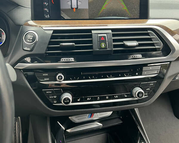 Серый БМВ Х3, объемом двигателя 3 л и пробегом 115 тыс. км за 36999 $, фото 28 на Automoto.ua