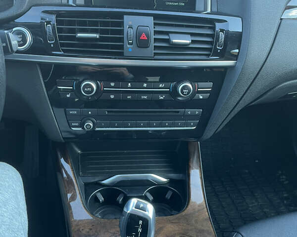 Серый БМВ Х3, объемом двигателя 2 л и пробегом 165 тыс. км за 14999 $, фото 18 на Automoto.ua