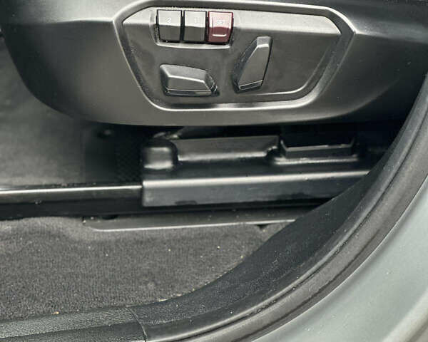 Серый БМВ Х3, объемом двигателя 2 л и пробегом 187 тыс. км за 15500 $, фото 6 на Automoto.ua