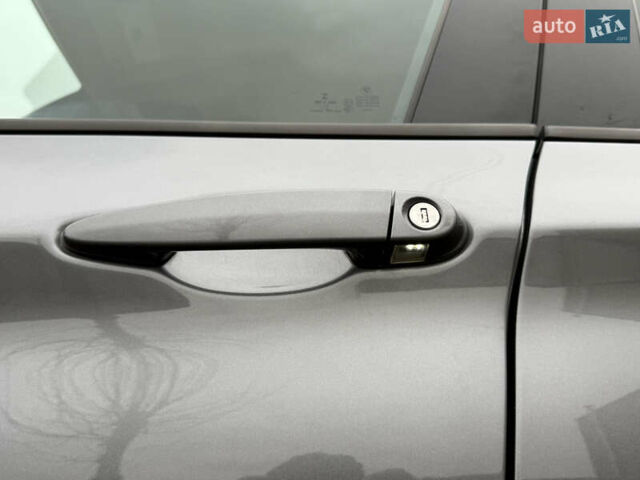 Серый БМВ Х3, объемом двигателя 2.01 л и пробегом 196 тыс. км за 14999 $, фото 18 на Automoto.ua