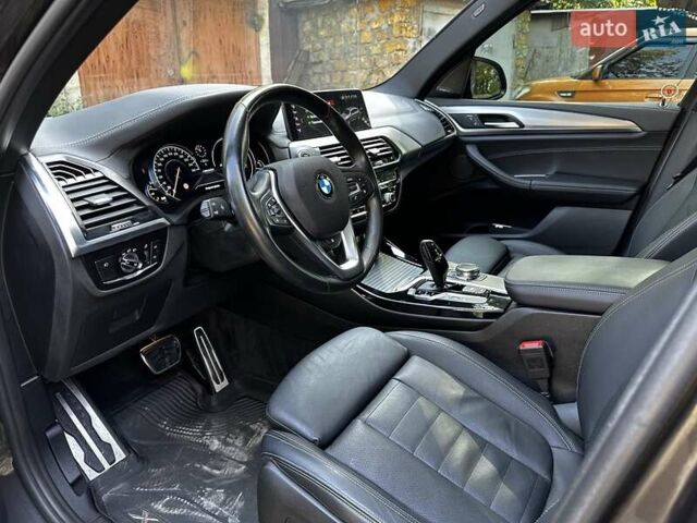 Серый БМВ Х3, объемом двигателя 3 л и пробегом 92 тыс. км за 35500 $, фото 17 на Automoto.ua