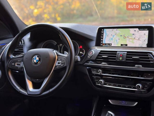 Сірий БМВ Х3, об'ємом двигуна 2 л та пробігом 164 тис. км за 25900 $, фото 41 на Automoto.ua