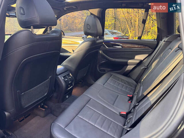 Сірий БМВ Х3, об'ємом двигуна 2 л та пробігом 164 тис. км за 25900 $, фото 59 на Automoto.ua