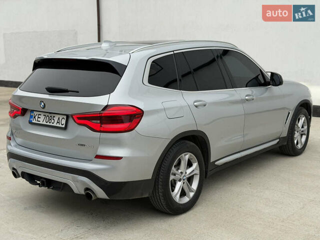 Серый БМВ Х3, объемом двигателя 2 л и пробегом 143 тыс. км за 21000 $, фото 6 на Automoto.ua
