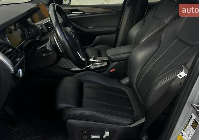 Серый БМВ Х3, объемом двигателя 2 л и пробегом 205 тыс. км за 30000 $, фото 8 на Automoto.ua