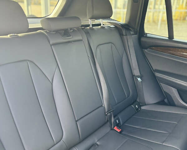 Серый БМВ Х3, объемом двигателя 2 л и пробегом 109 тыс. км за 26990 $, фото 21 на Automoto.ua