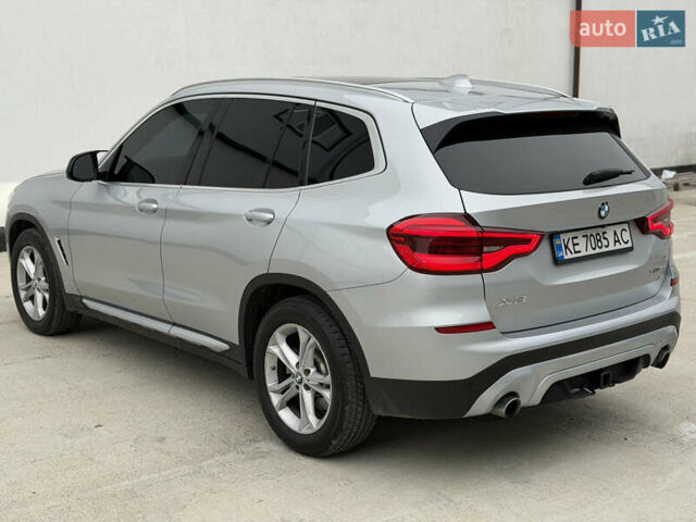Серый БМВ Х3, объемом двигателя 2 л и пробегом 143 тыс. км за 21000 $, фото 4 на Automoto.ua
