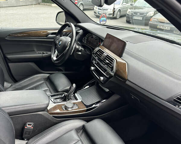 Серый БМВ Х3, объемом двигателя 2 л и пробегом 86 тыс. км за 32000 $, фото 26 на Automoto.ua